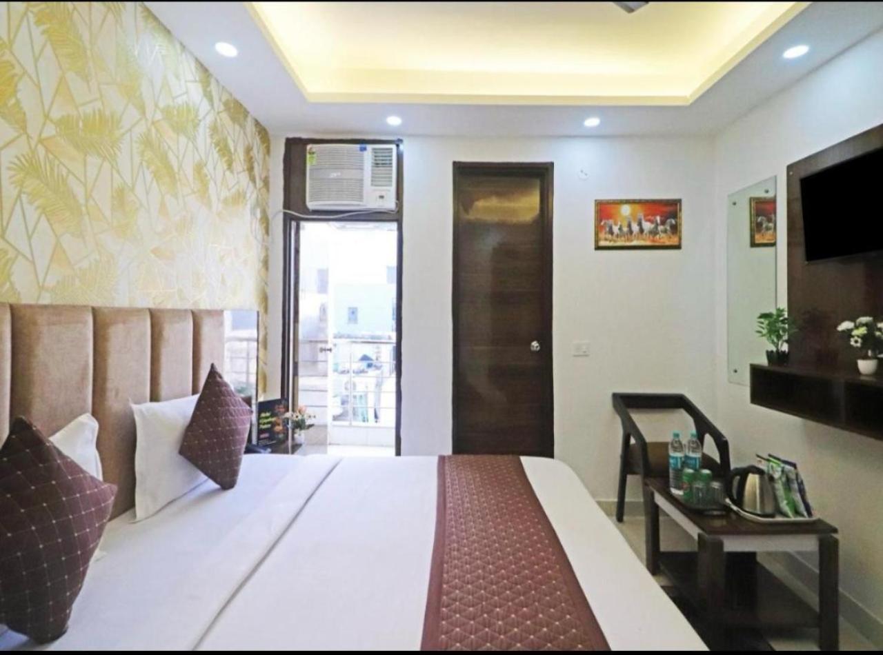 Hotel Vijaydeep Palace Near Delhi Airport Neu-Delhi Exterior foto