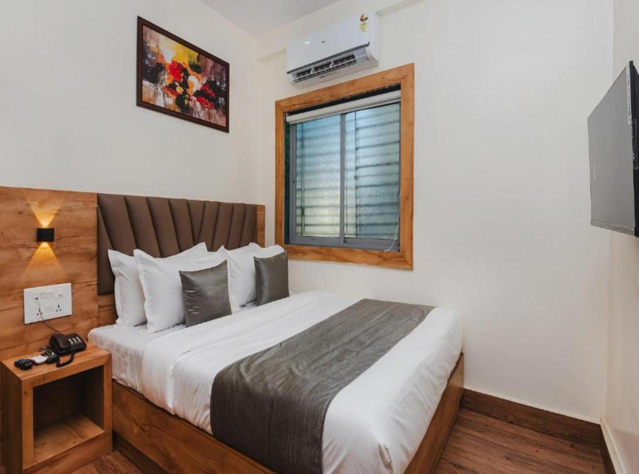 Hotel Vijaydeep Palace Near Delhi Airport Neu-Delhi Exterior foto